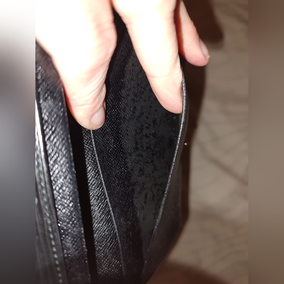 Louis Vuitton GUC+ Epi Porte-Monnaie Billets Tresor Wallet Black (W168) - Picture 8 of 13